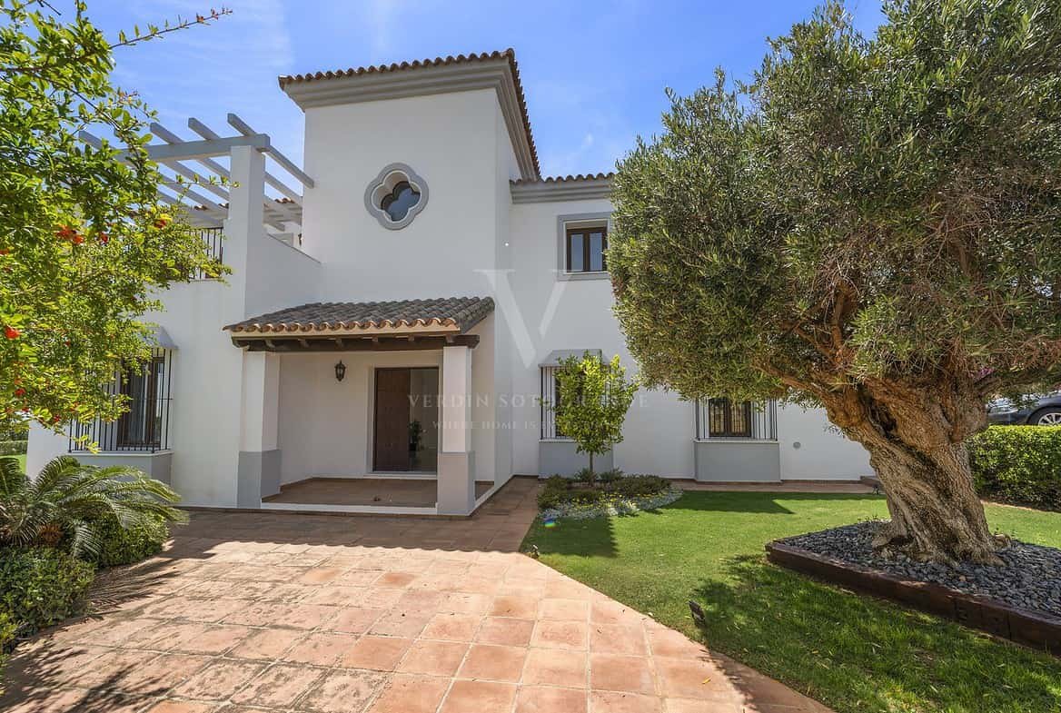 Villa for sale in San Diego, Sotogrande